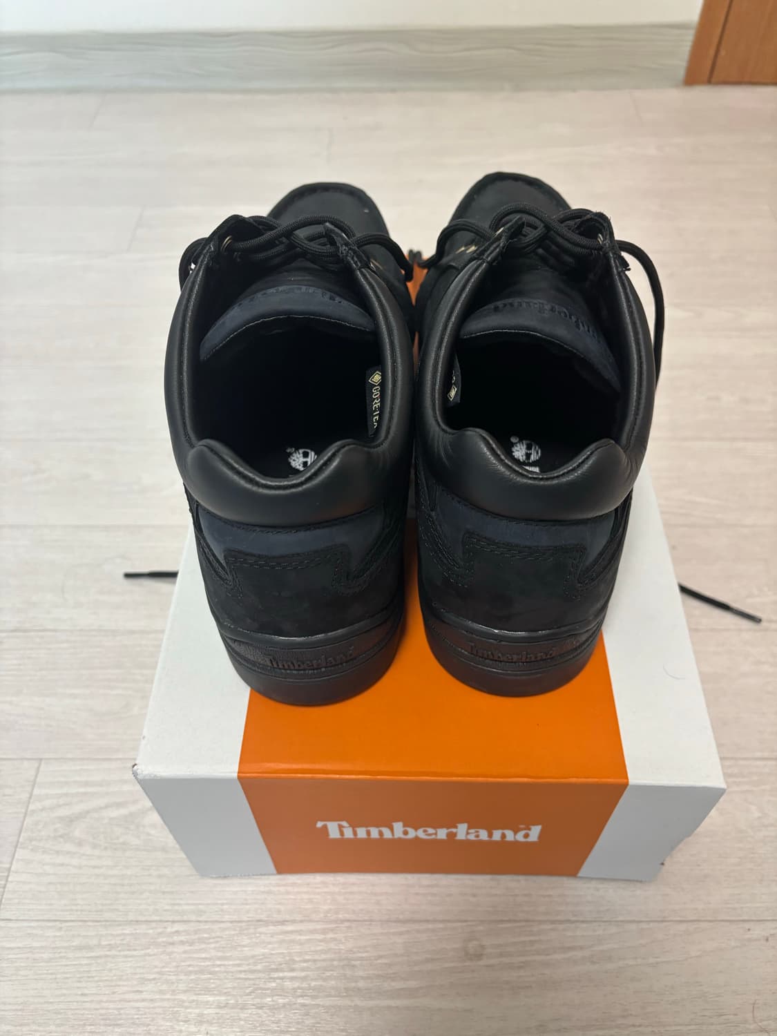 팀버랜드 헤리티지 목토 미드 블랙 280 상품이미지3