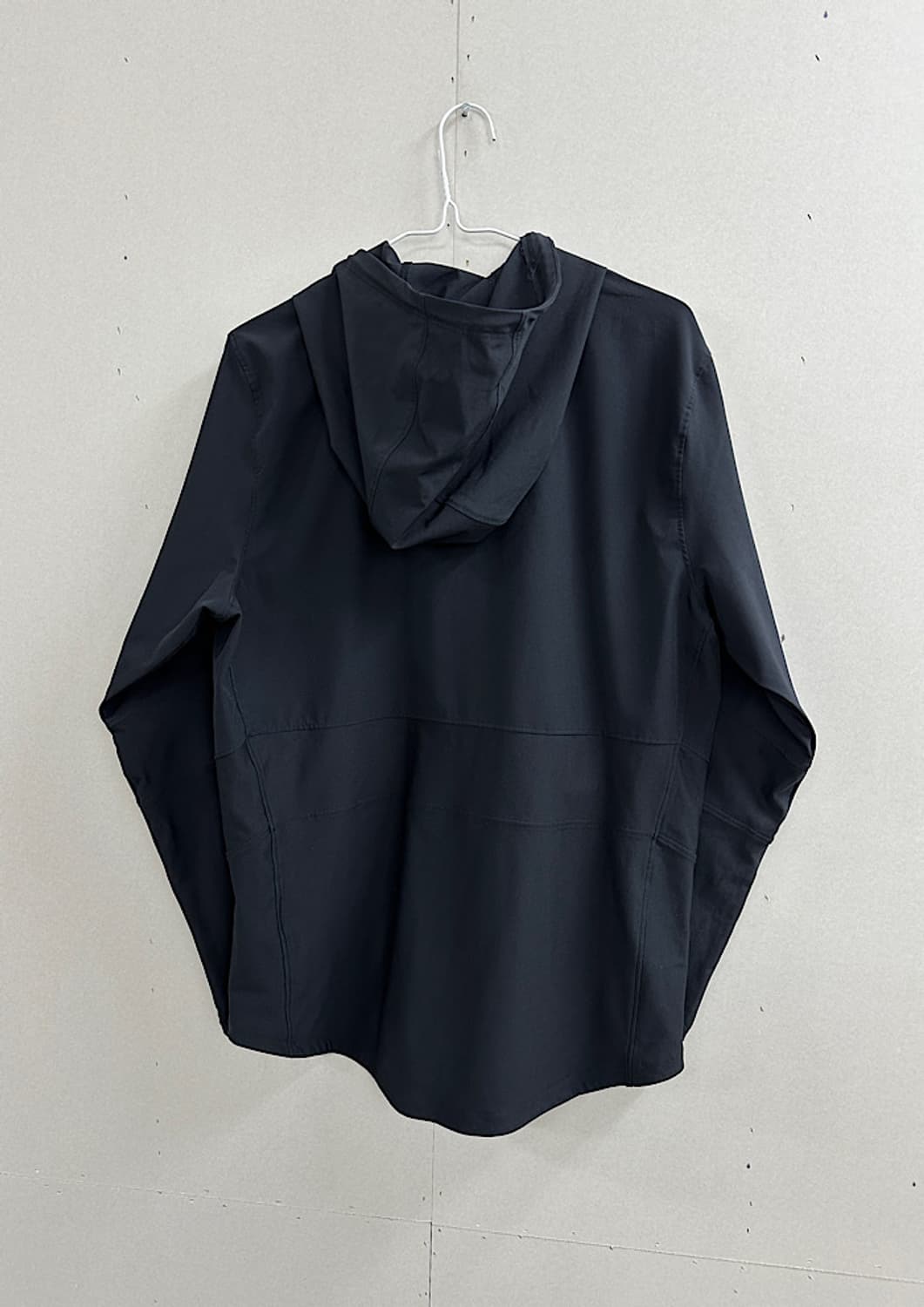 언더아머 바람막이 후드집업L 상품이미지7