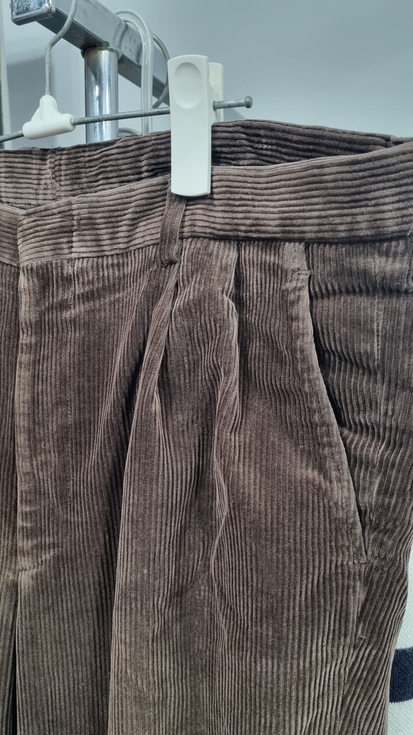 라코스테(LACOSTE) 레트로 투턱 갈색 코듀로이바지 34 상품이미지2