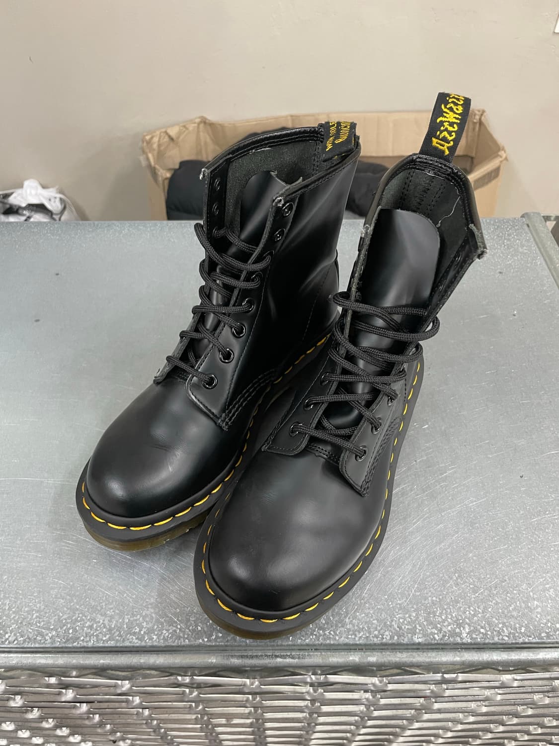 닥터마틴 1460 8홀 부츠 블랙 uk4 상품이미지2