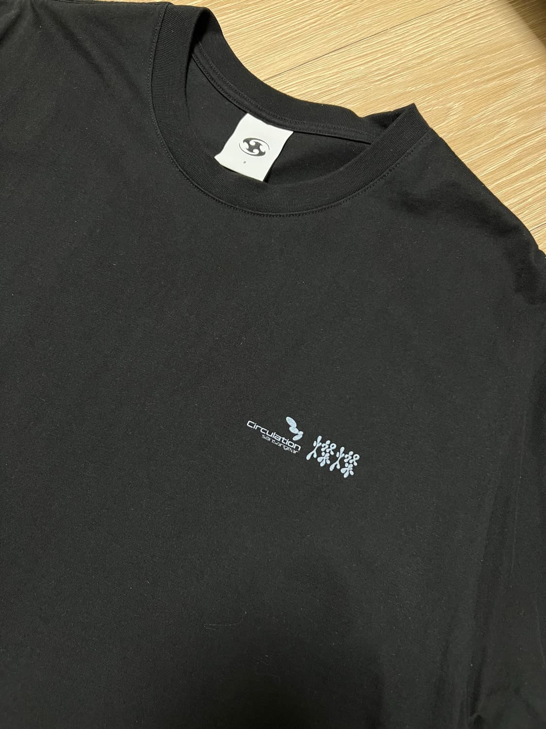 산산기어 찬 찬 심볼 티셔츠 블랙 상품이미지4