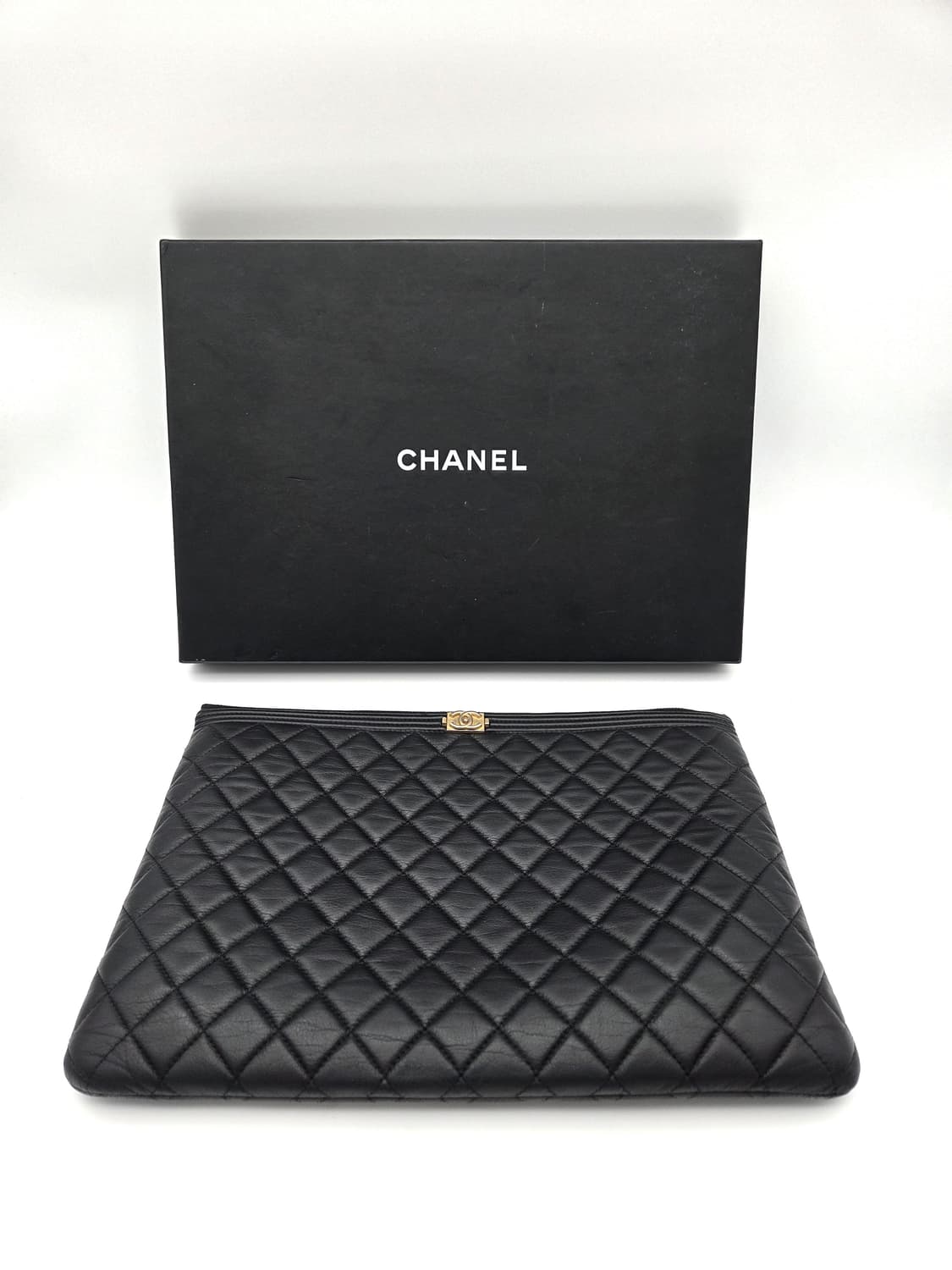 샤넬 보이 클러치 라지 상품이미지4