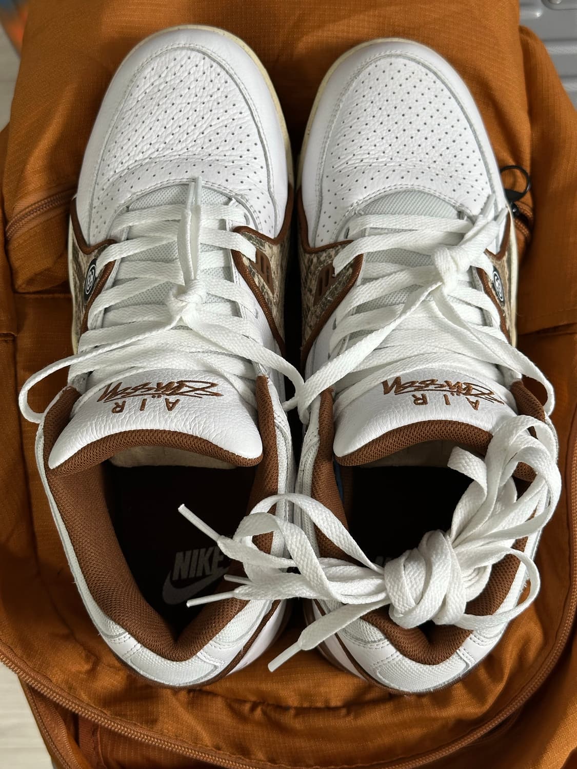 나이키 x 스투시 에어 플라이트 89 로우 화이트 앤 피칸 상품이미지10