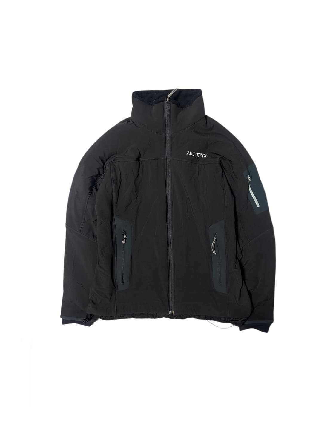 아크테릭스 차콜 딥그린 배색 집업 상품이미지1