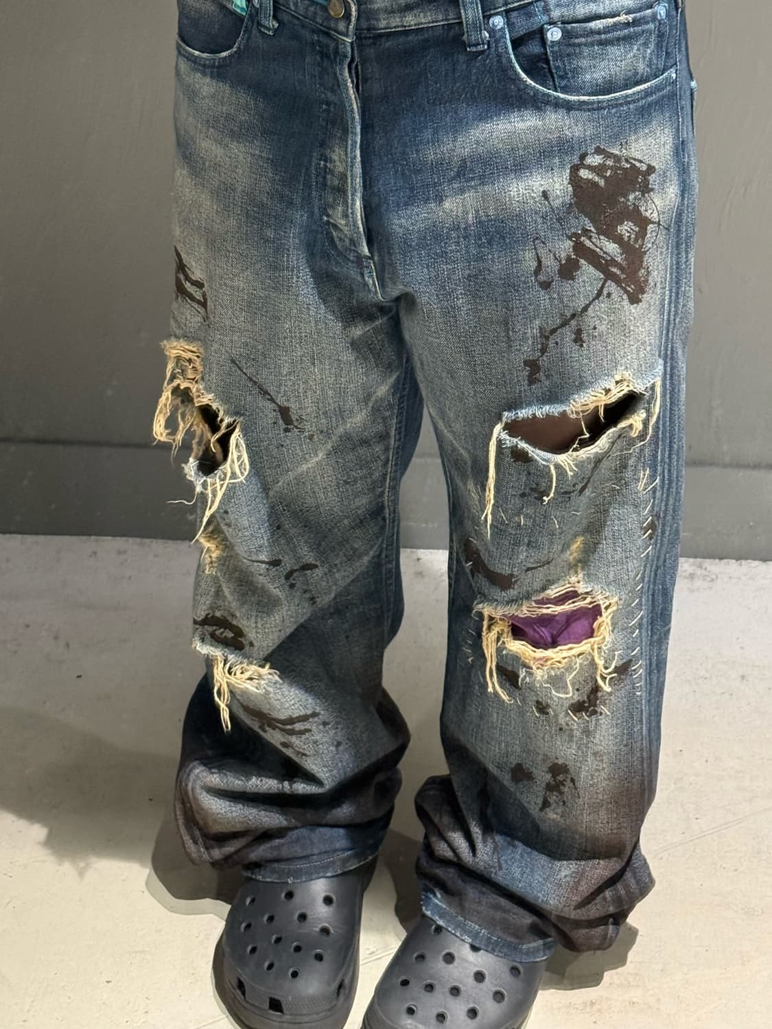 Damage painting detail denim pants 상품이미지2