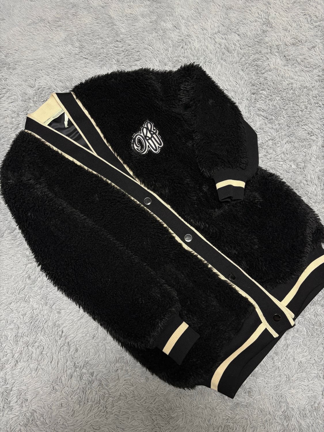 오프화이트 앙고라 가디건 상품이미지1