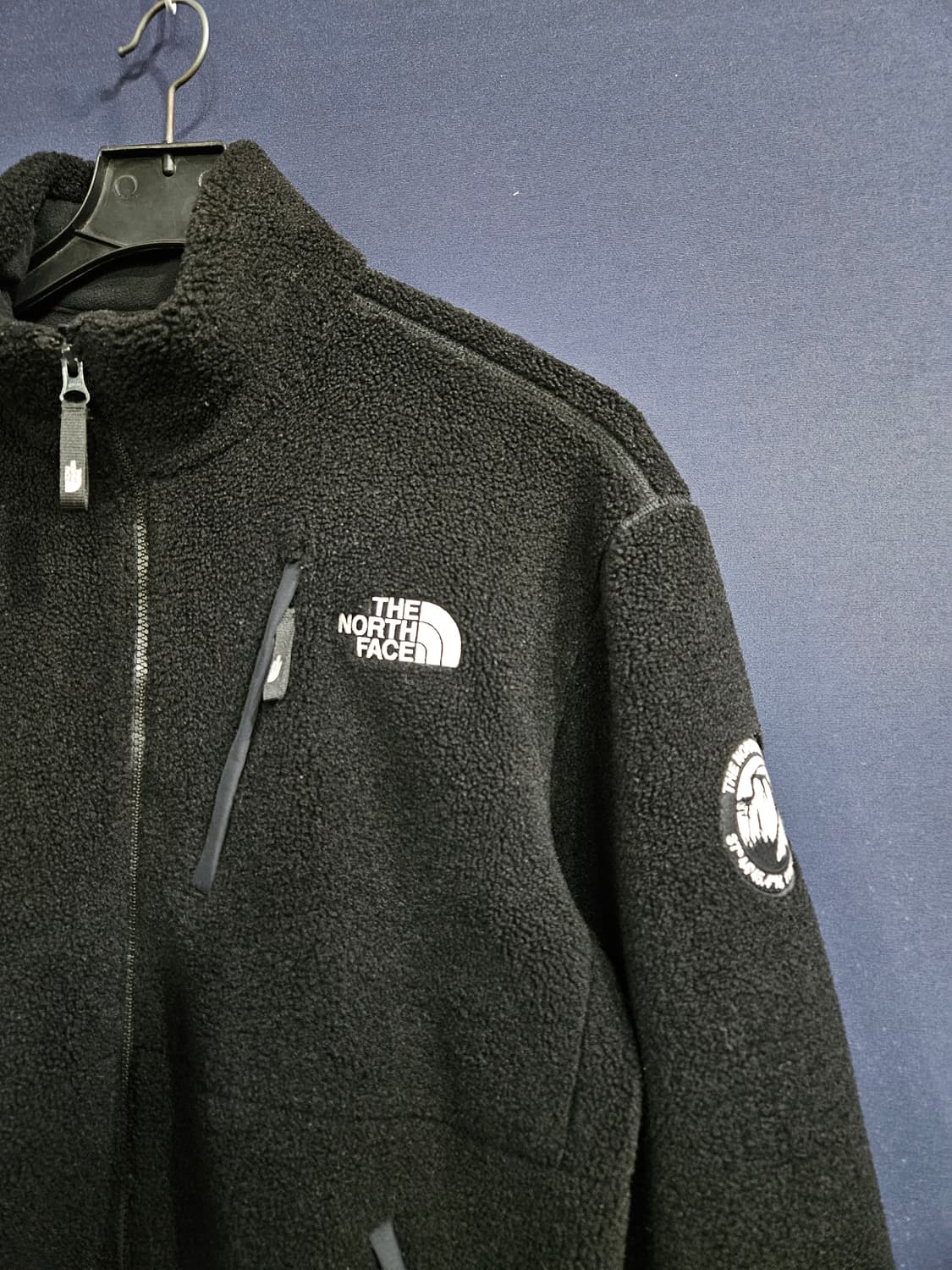 노스페이스 블랙 남성 세미오버핏 105~110 후리스 집업자켓  상품이미지4