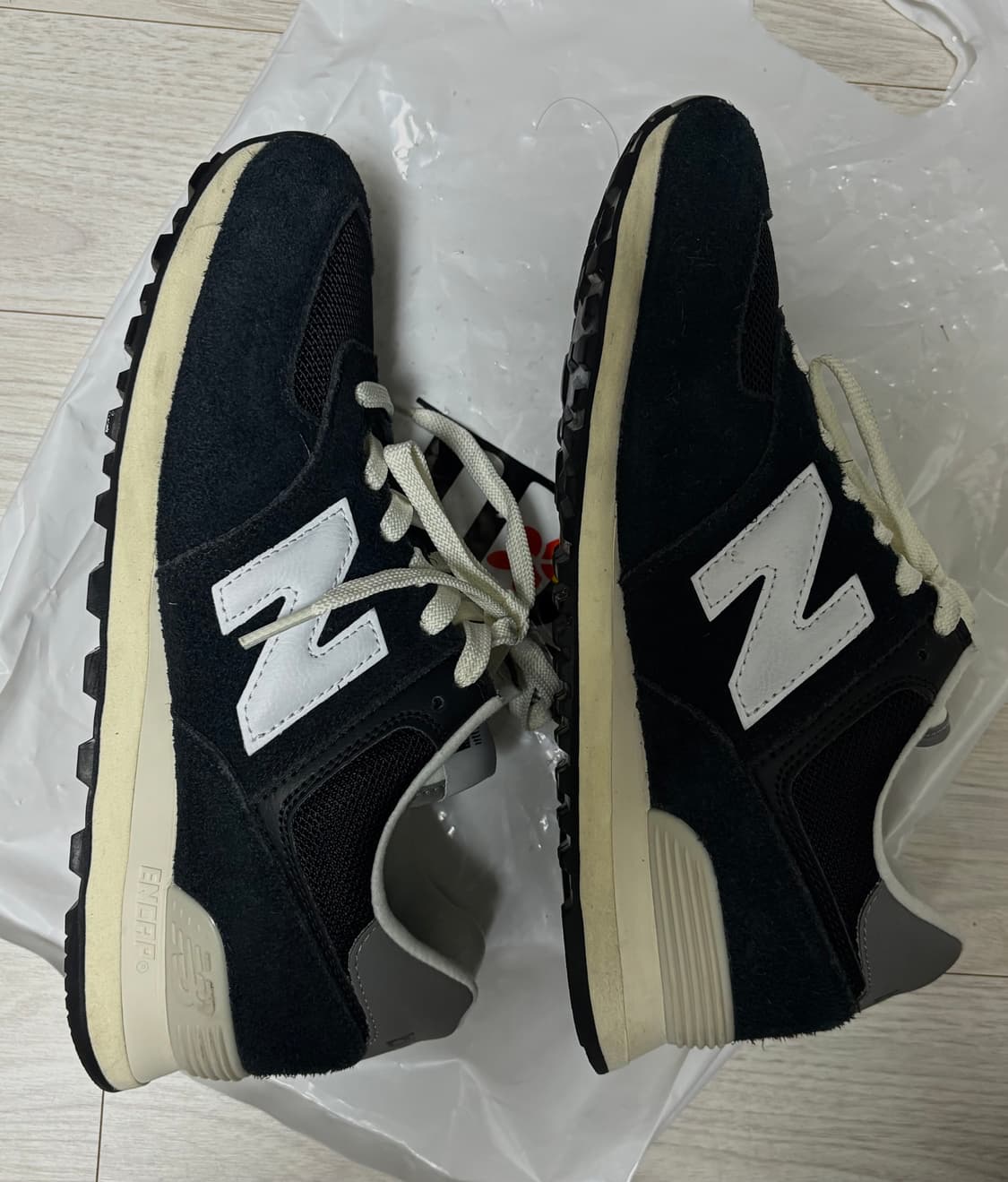 뉴발란스 574 헤리티지 딥 블랙 265 상품이미지4