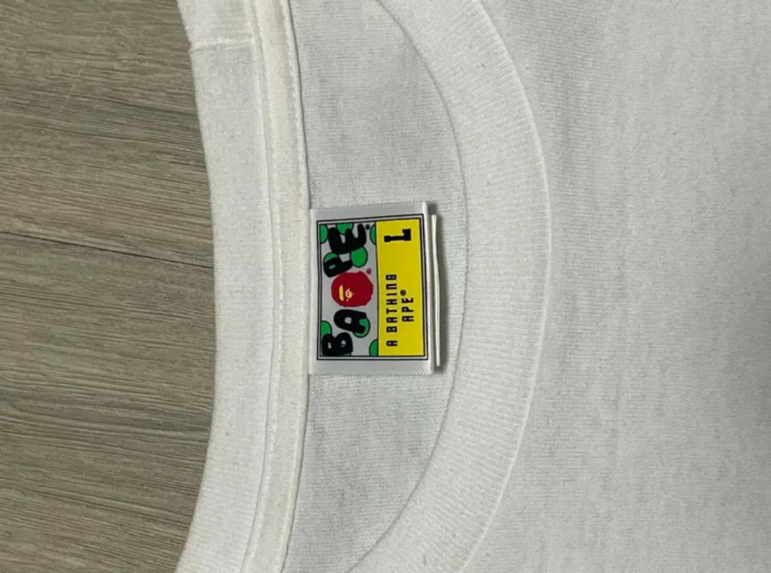 베이프 반팔 L 사이즈 팝니다 상품이미지3