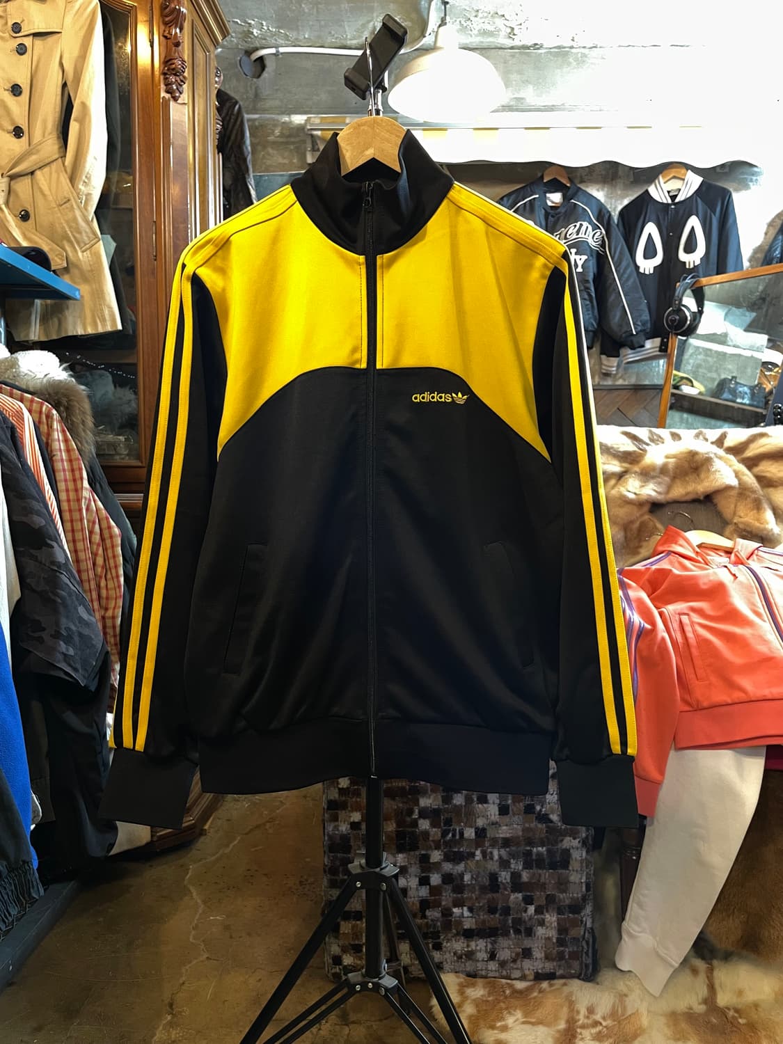 아디다스 빈티지 유로파 블랙 / 옐로우 트랙탑 저지 자켓 상품이미지1