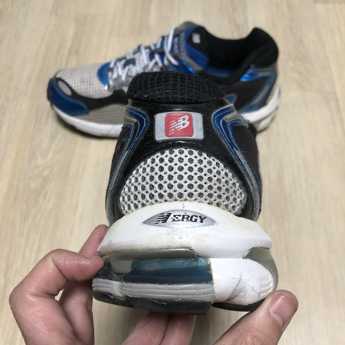 (275) 뉴발란스 New balance MR1040 블루 실버 러닝화 상품이미지3