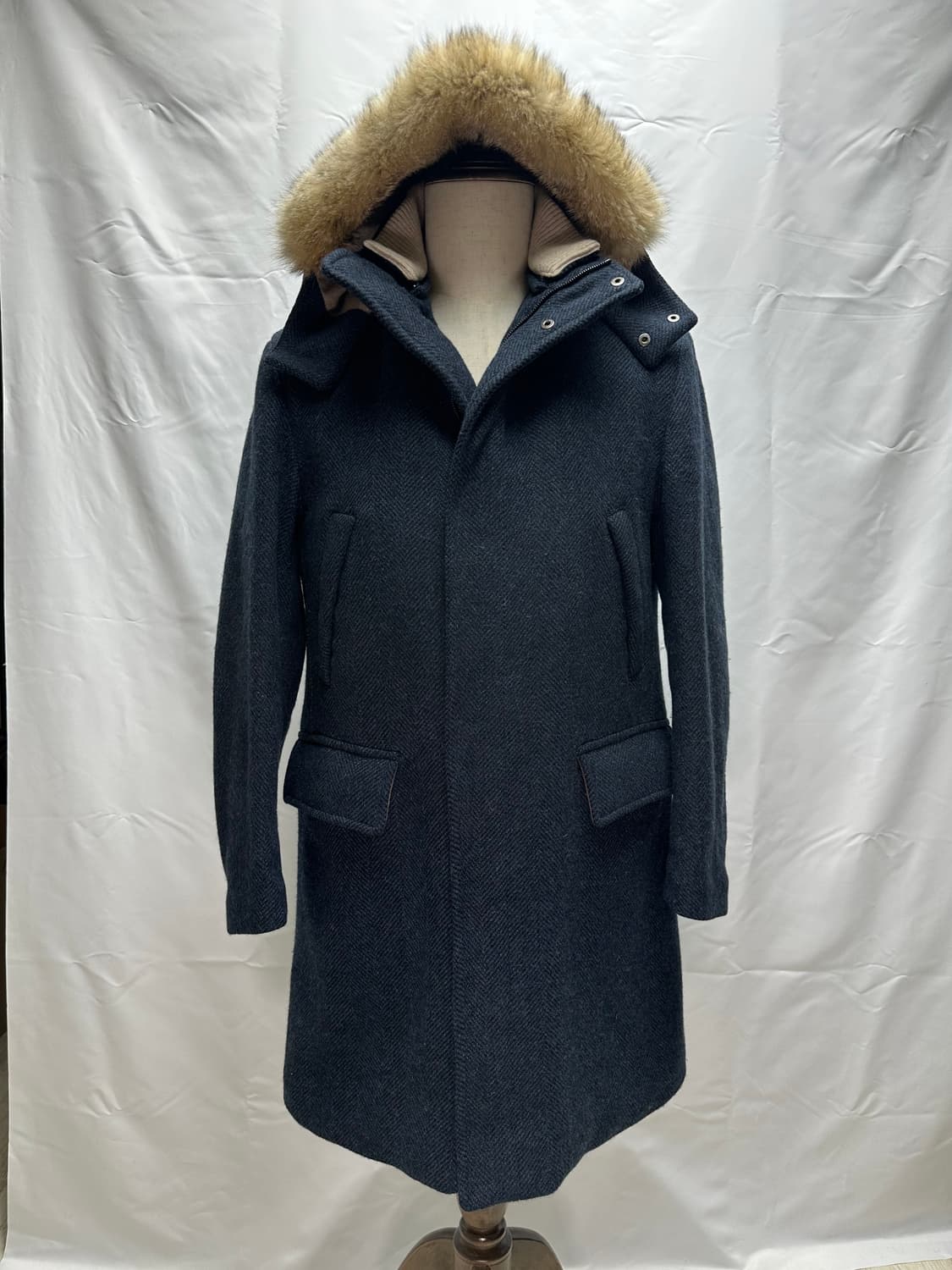 로로피아나 아이서 캐시미어 폭스퍼 코트 100사이즈 판매 상품이미지4