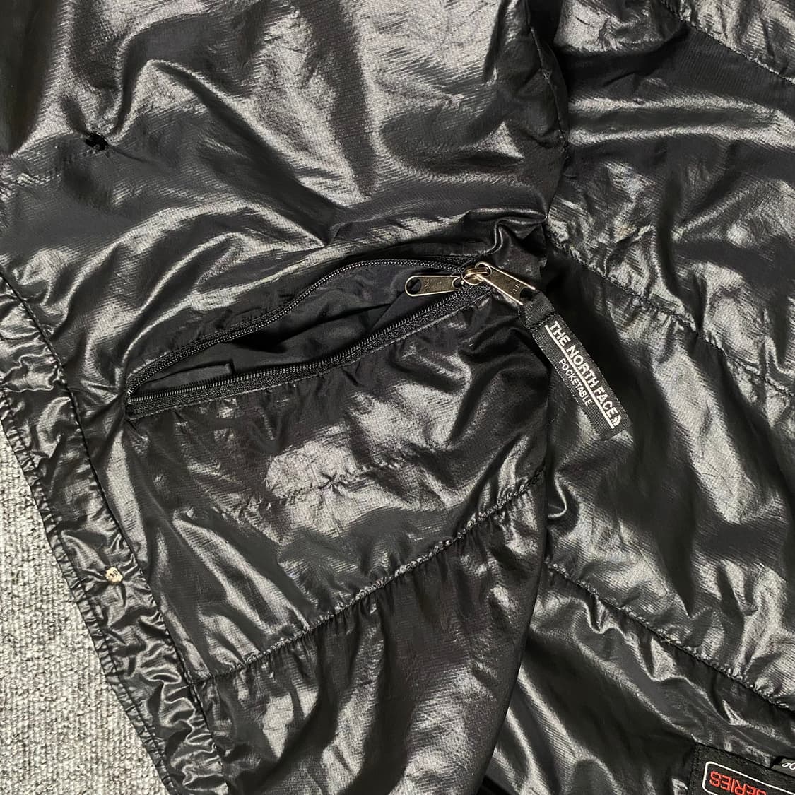 🌊TNF ACON VEST 상품이미지6