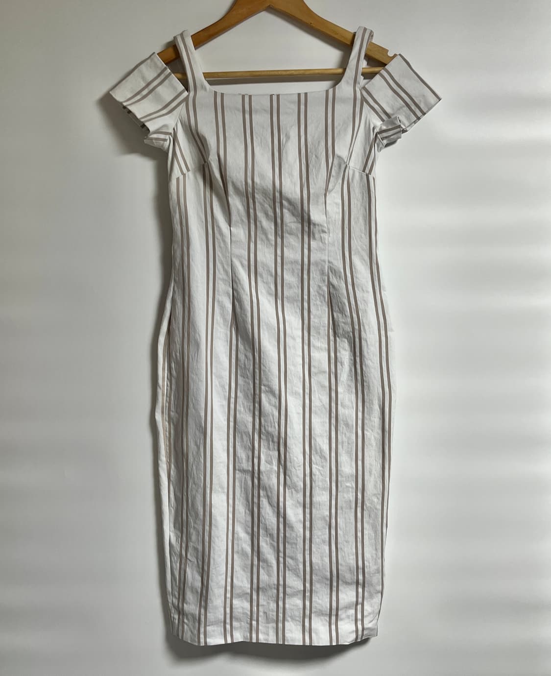 캘빈클라인 여리핏 스트라이프 숄더컷 원피스 S 상품이미지1