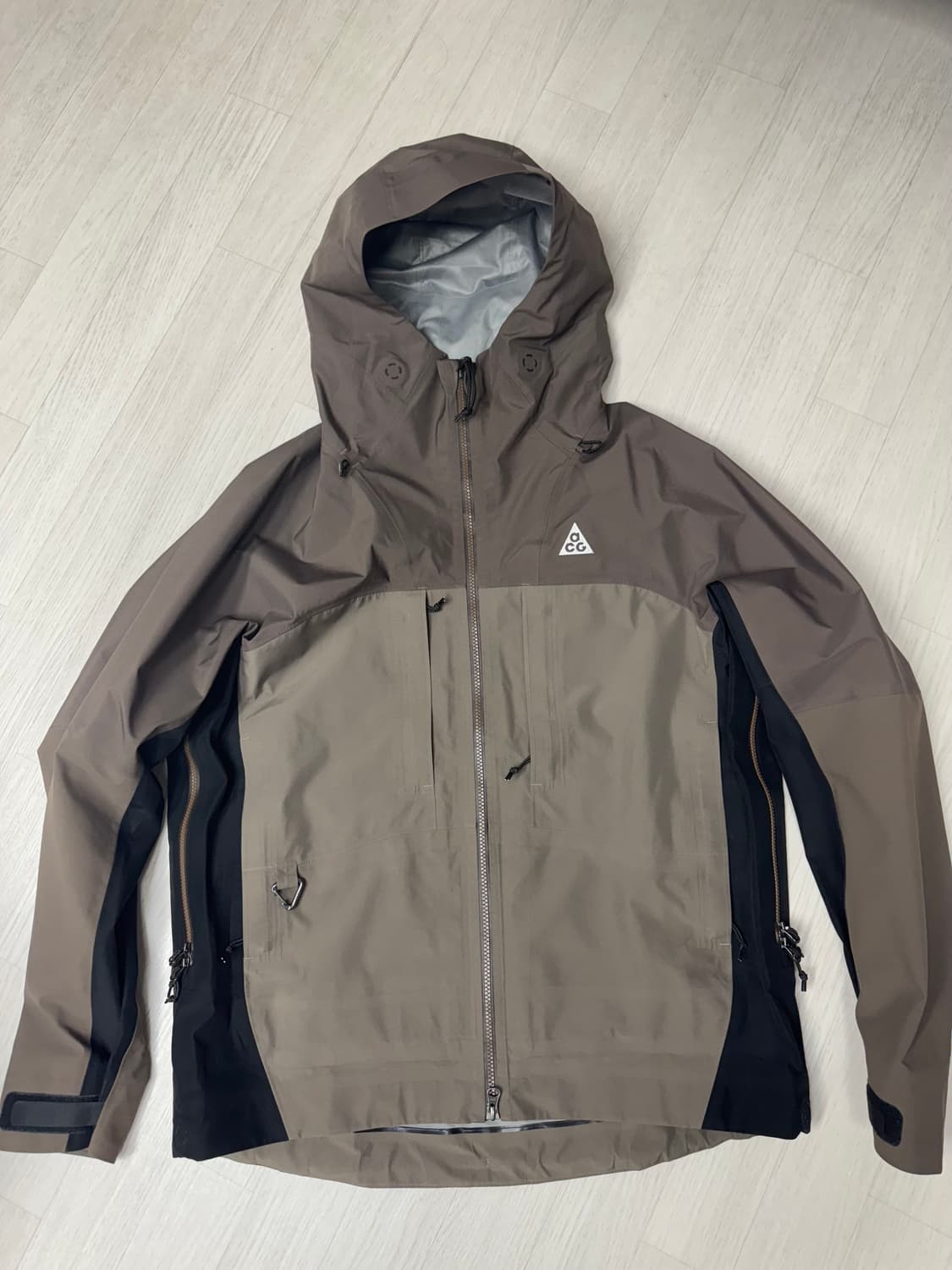 Nike ACG 미저리 자켓 아이언 스톤 XL 사이즈 팝니다! 상품이미지1