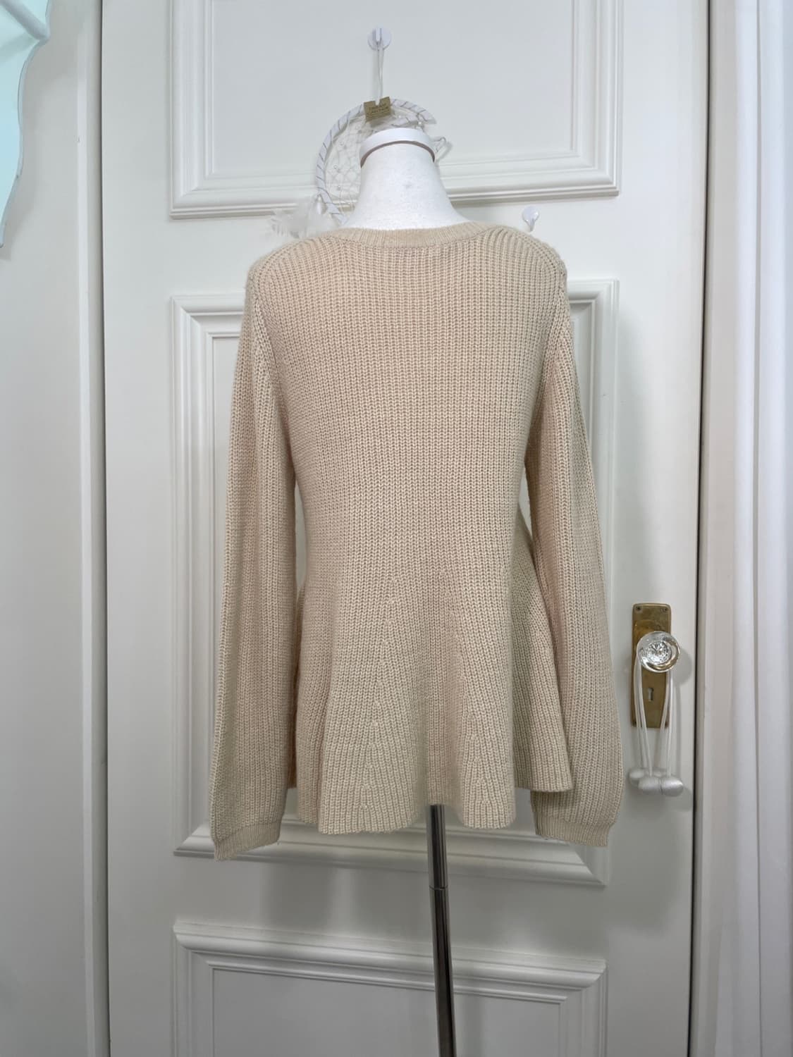 cream pearl point flare loose sweater 상품이미지3
