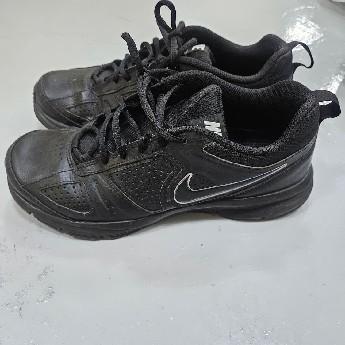 255 나이키 티라이트 운동화 0406Y 상품이미지2