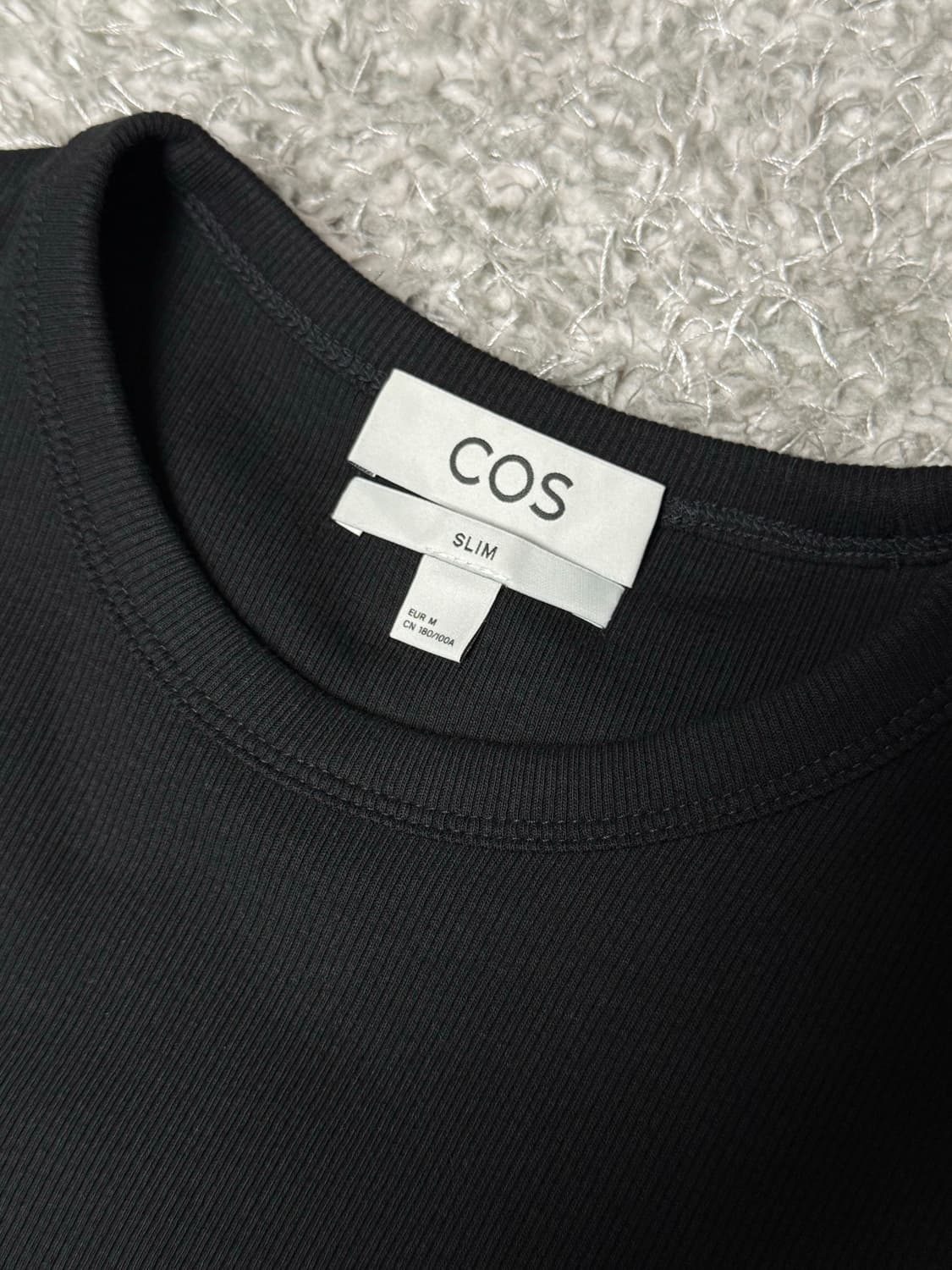코스 cos 슬림 리브드 티셔츠 블랙 상품이미지3
