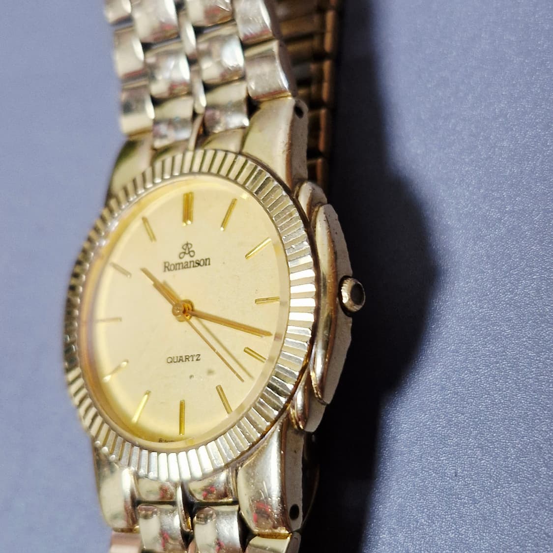 로만손 클래식 금장 쿼츠시계  상품이미지3