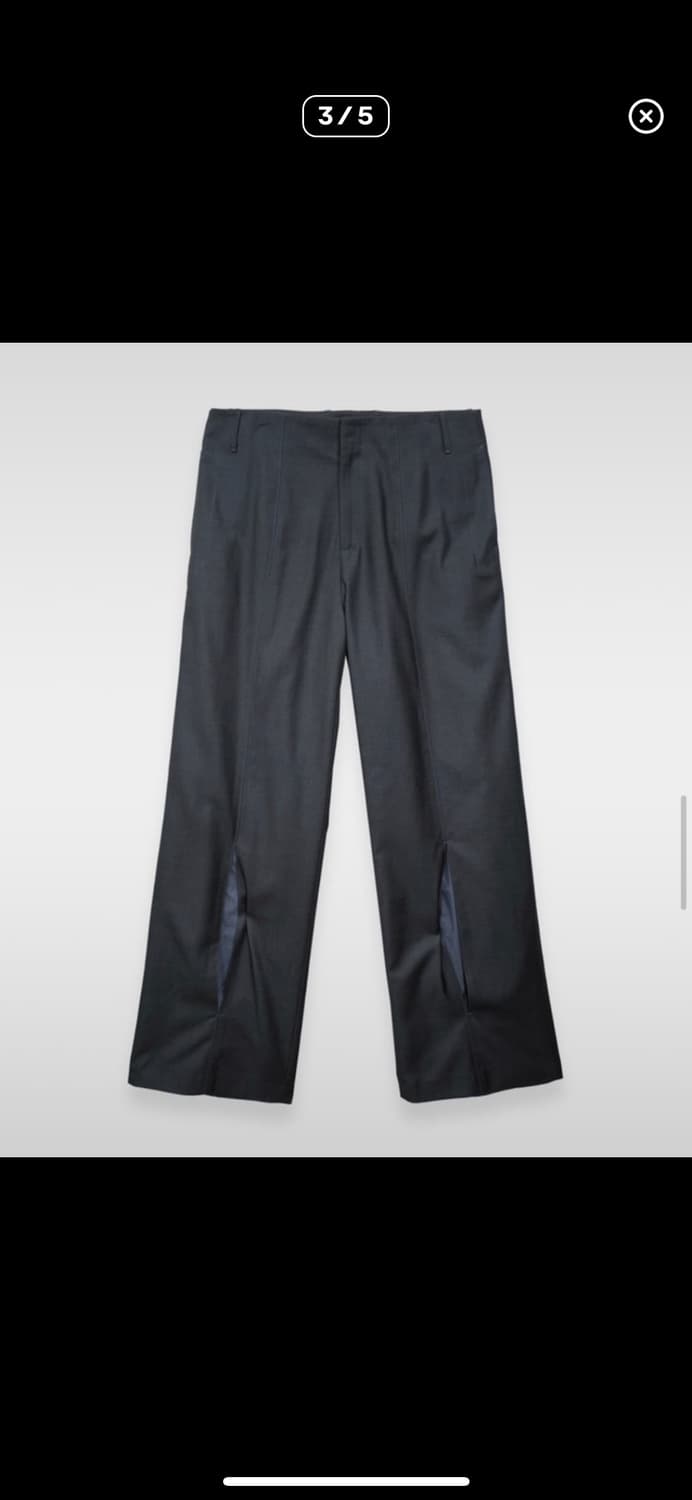 EERST cut out trouser 이어스트 컷아웃 트라우저 차콜 상품이미지3