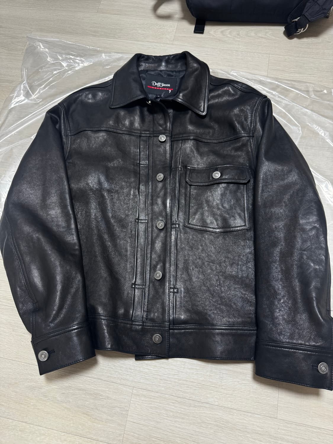 [L] 도프제이슨 프리미엄 베지터블 스터드 트러커 레더 가죽 자켓 상품이미지3