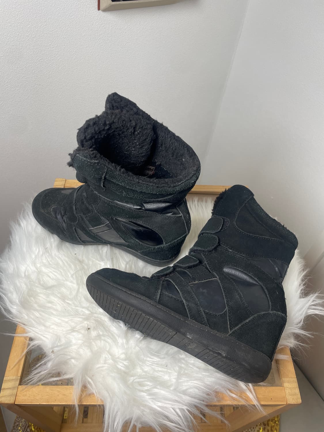 스케쳐스 블랙 히든웨지힐 털부츠 상품이미지5