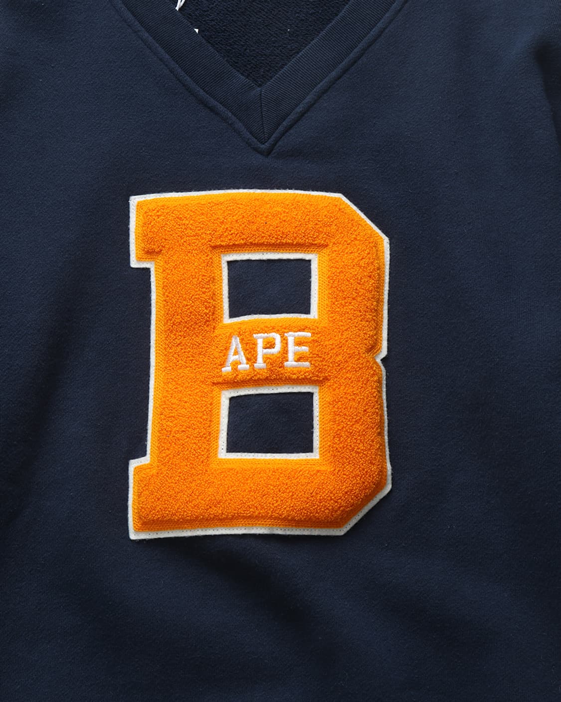 베이프 A BATHING APE Chenille B  Sweatshirt 상품이미지9