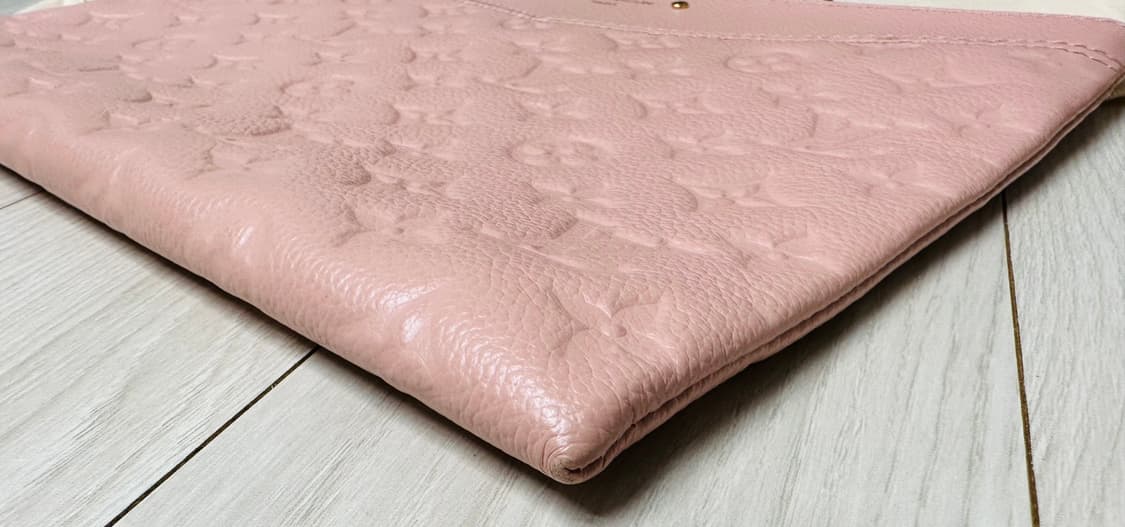 루이비통 앙프레뜨 클러치 핑크(국내 미발매 색상) 상품이미지3