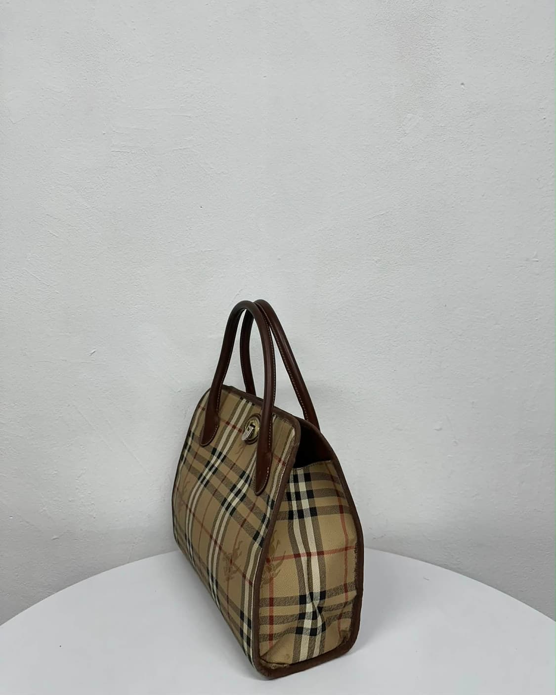 버버리 노바체크 빈티지 금장 핸드백 토트 상품이미지3