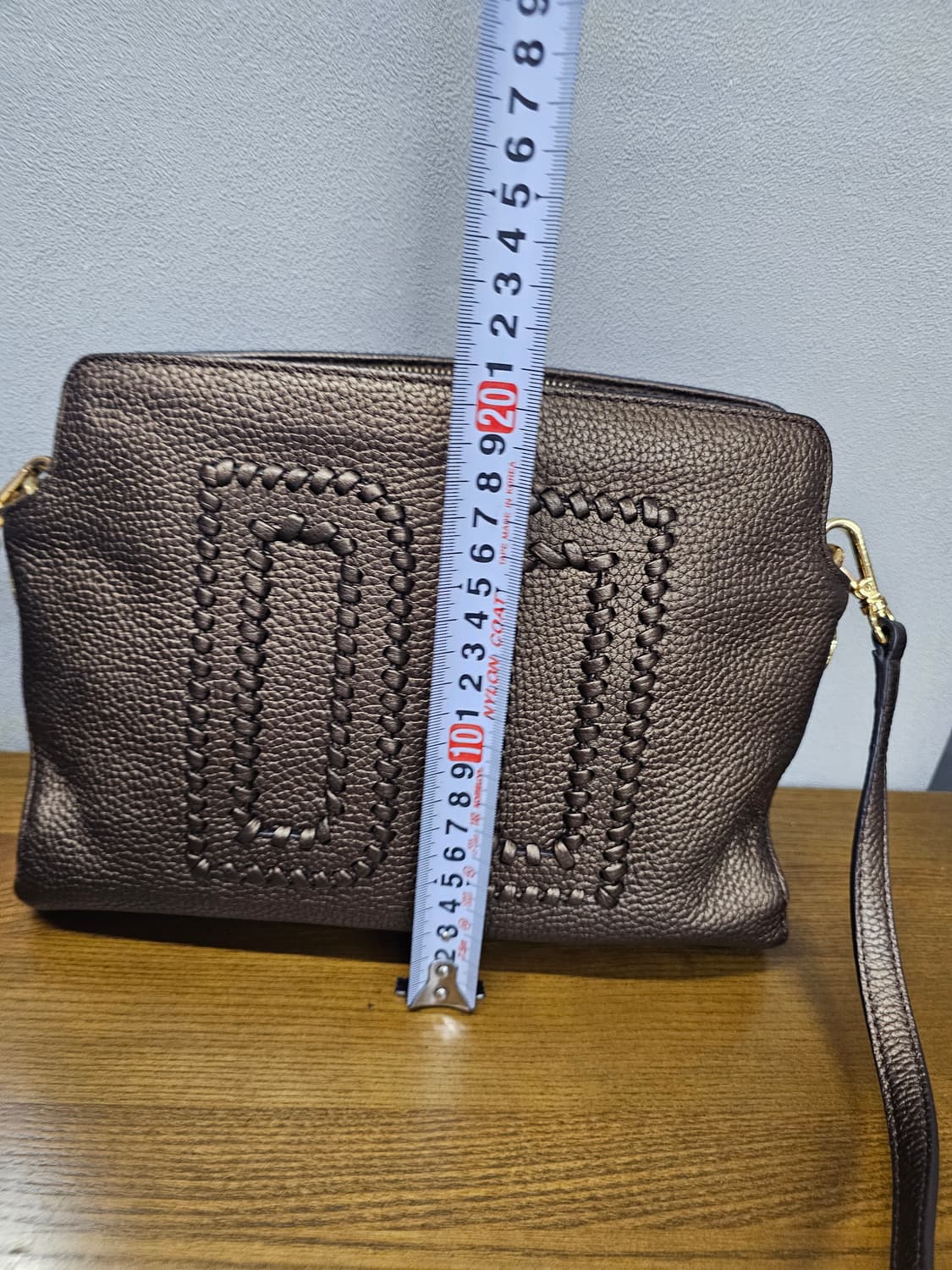 닥스 가죽 크로스백 상품이미지3