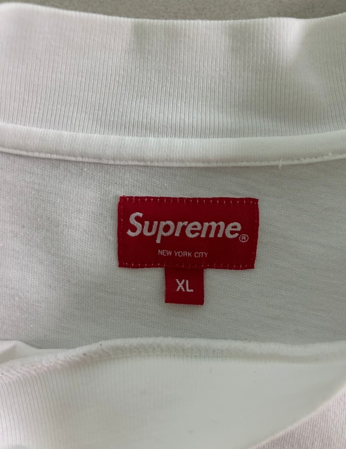 슈프림 모크넥 롱슬리브 화이트 에 상품이미지4