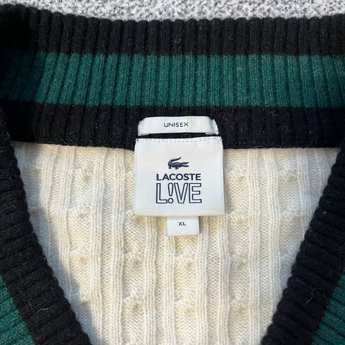 라코스테 브이넥 니트  상품이미지3
