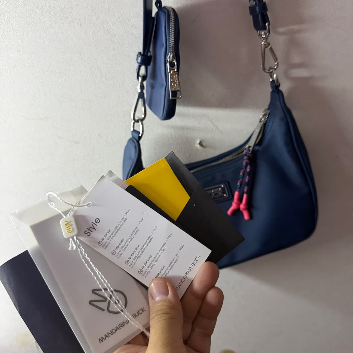 만다리나덕 숄더백 P10MYT12 나일론 네이비 상품이미지8