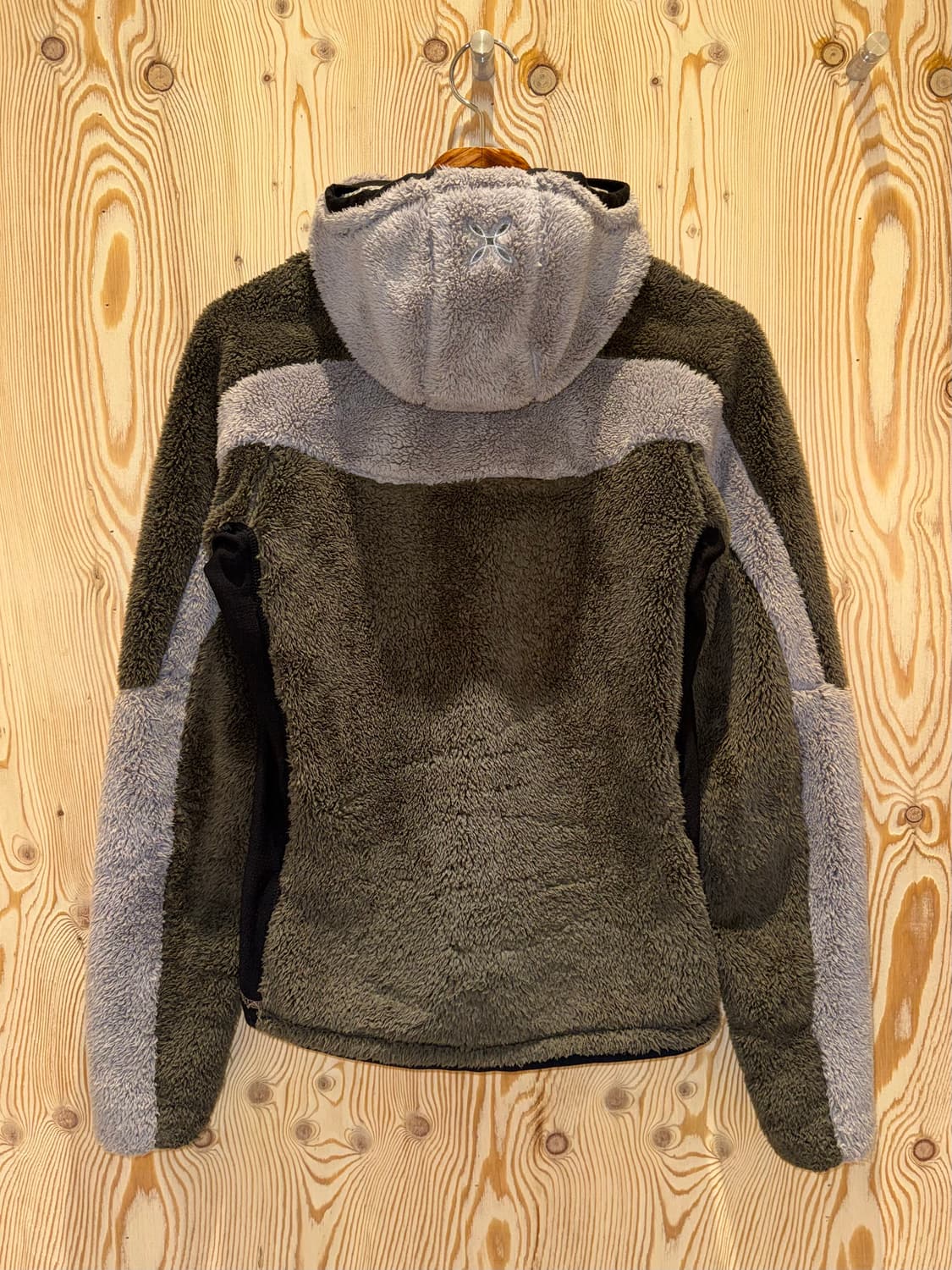 몬츄라 마운틴 후드집업 상품이미지2