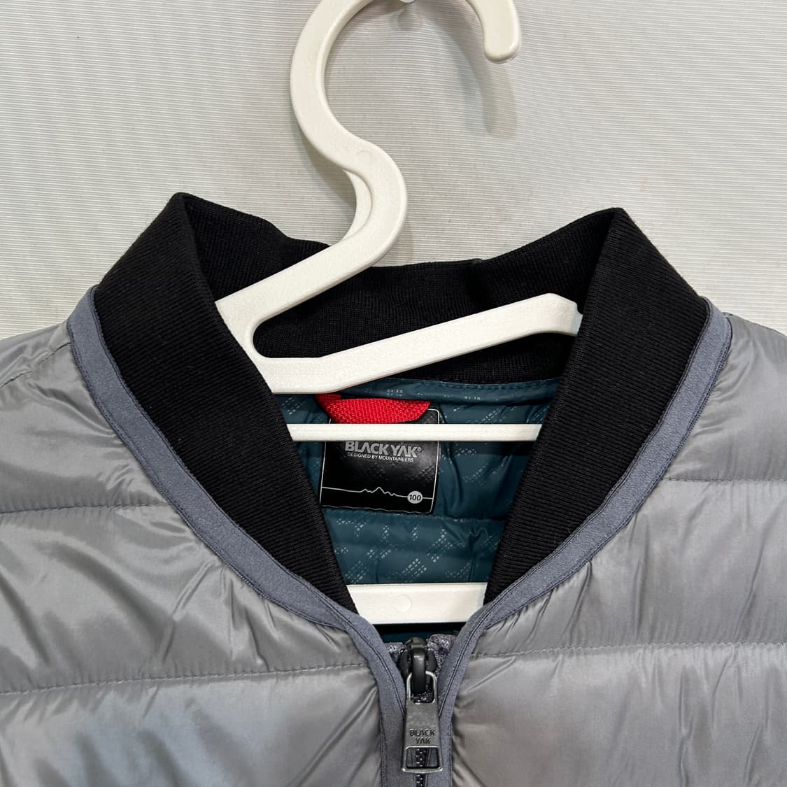 블랙야크 남성 구스다운 경량 패딩 100 상품이미지3