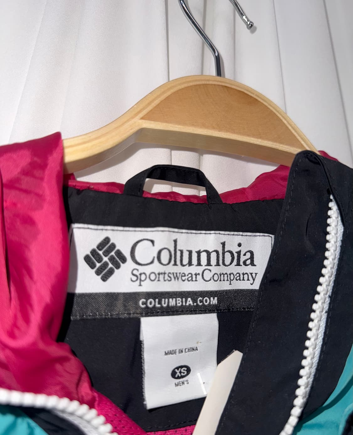 Columbia Windbreaker 🌪️ 상품이미지2