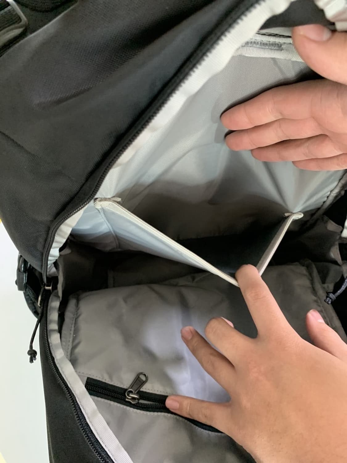 파타고니아 팍사트32L 백팩 블랙 상품이미지4