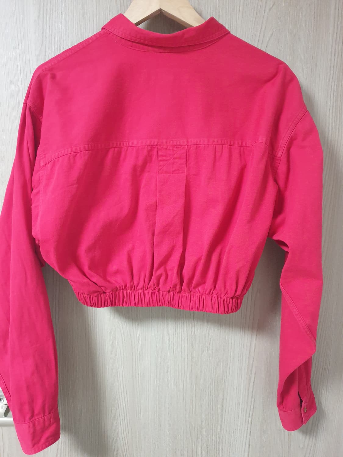 칼하트 크롭셔츠자켓 상품이미지2