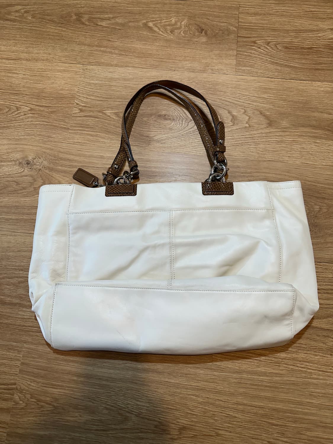 코치 숄더백 상품이미지3