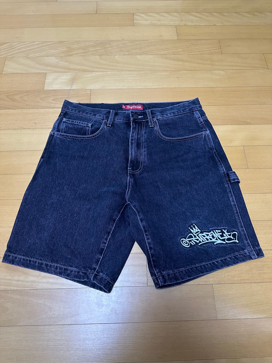 슈프림 21SS 핸드스타일 페인터 반바지 상품이미지1