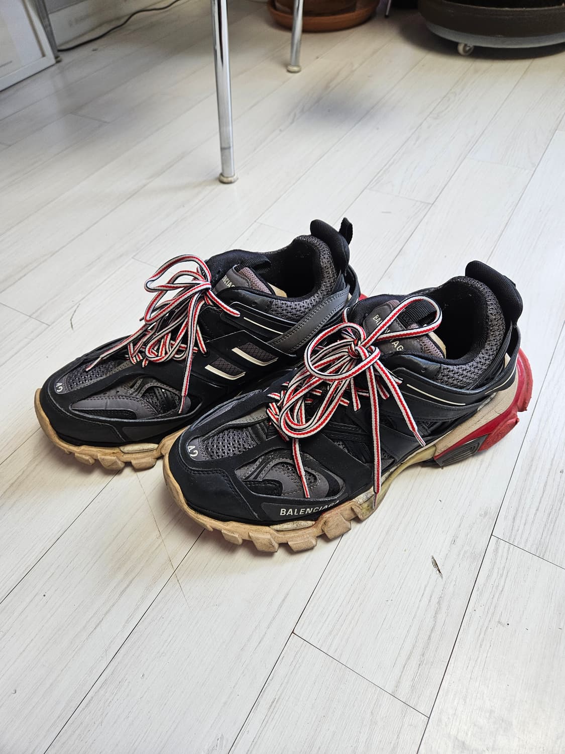 발렌시아가 트리플s 블랙/레드 42사이즈 상품이미지4