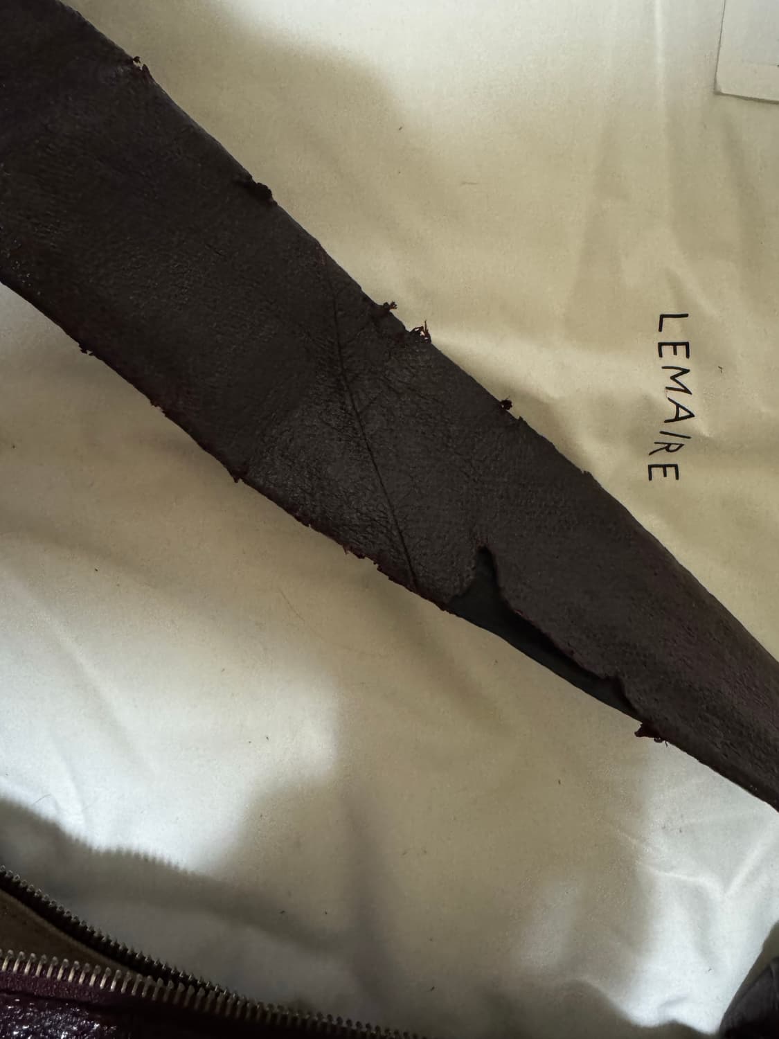 르메르 코티드 린넨 크루아상백 스몰 버건디 상품이미지2