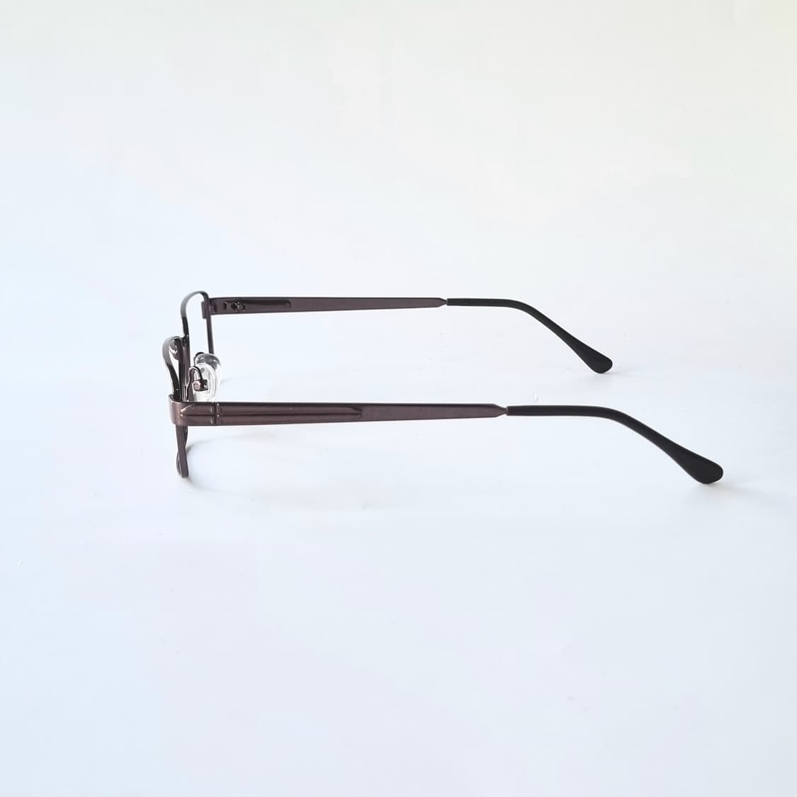 데드스탁 지적인 무드와 빈티지한 감성의 스퀘어 안경테 781 상품이미지5