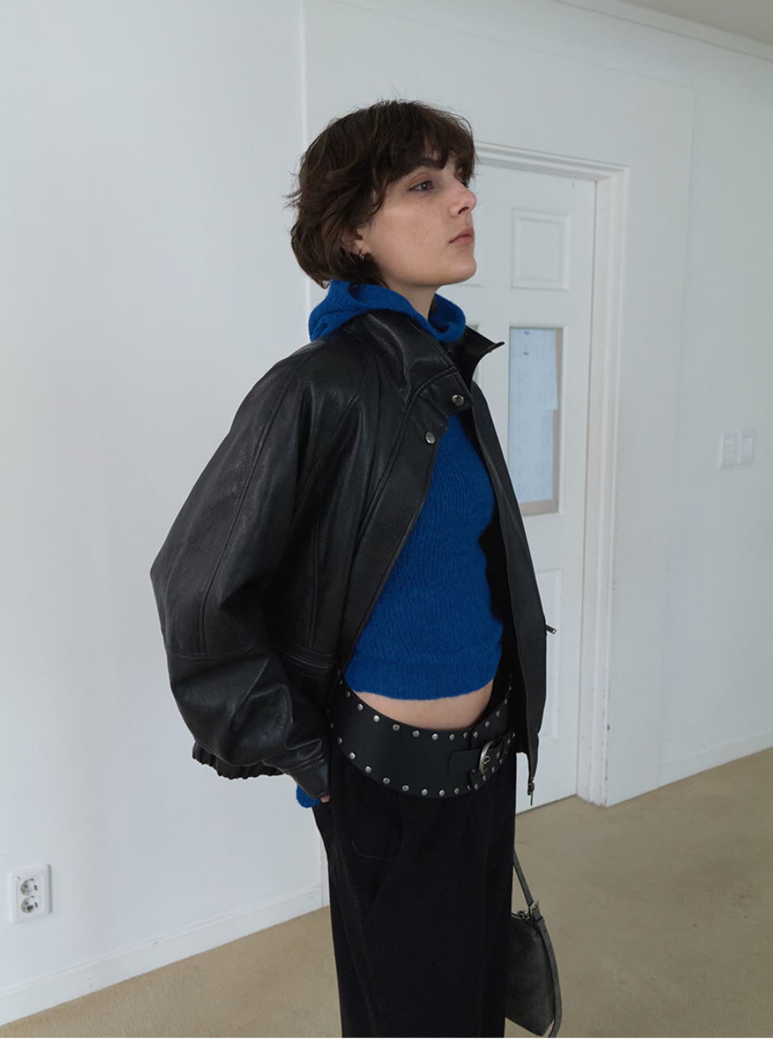 레이브 하이넥 레더 블루종 자켓 상품이미지1