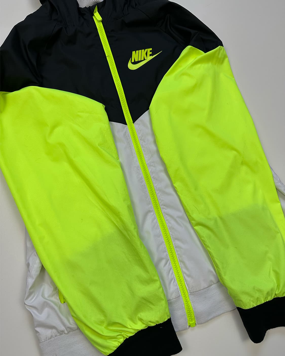 나이키 형광 배색 바람막이 상품이미지5