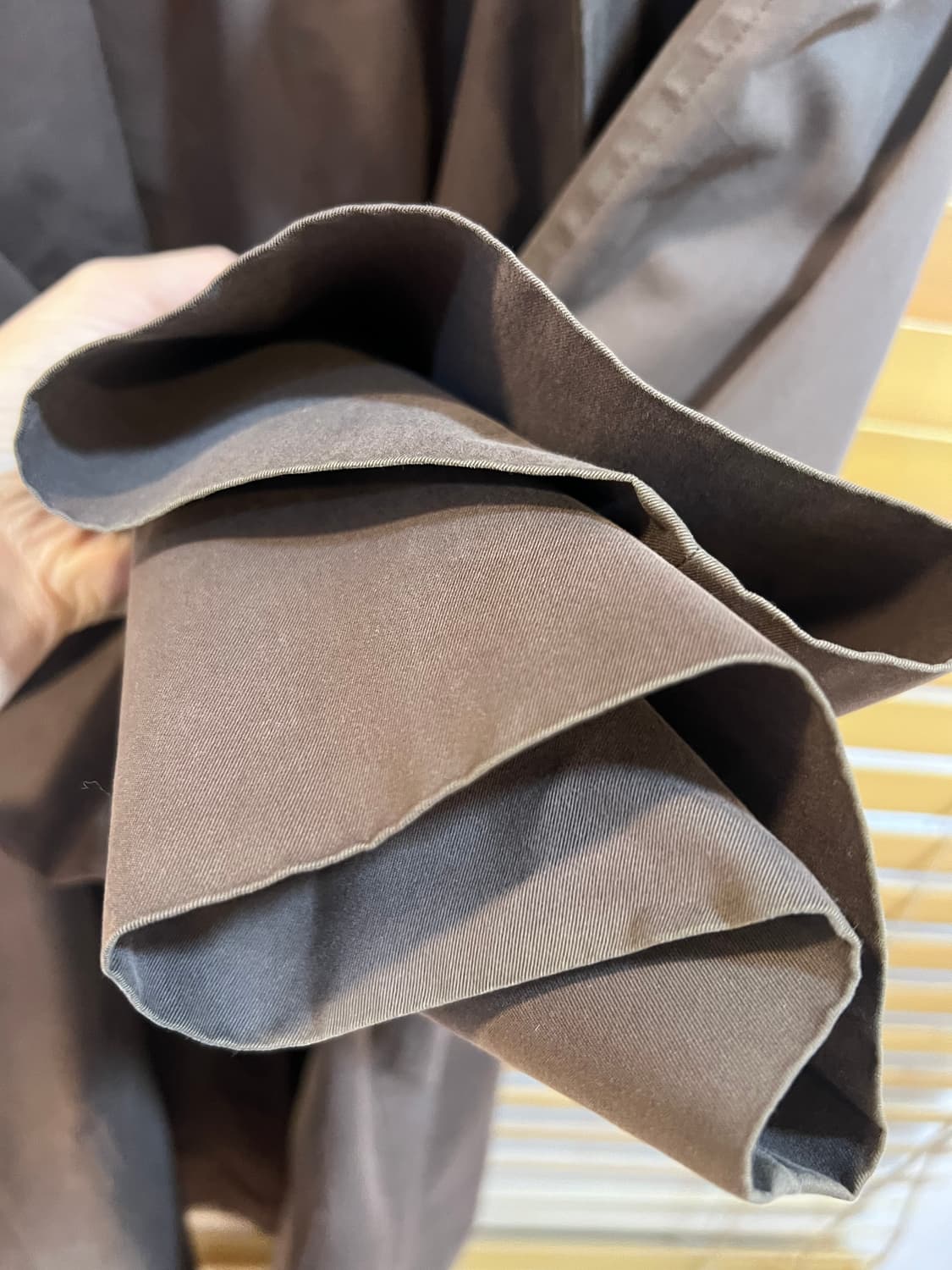 살바토레페라가모 남성 브라운 레인코트 레이어드코트 상품이미지4