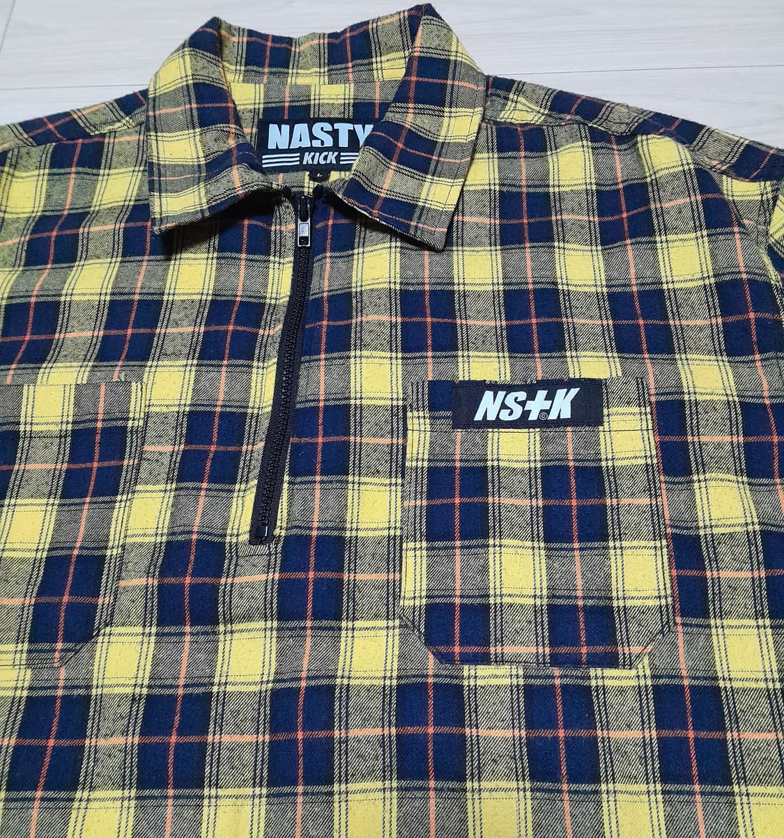 💥네스트킥 하프집업 체크 셔츠 (L)
 상품이미지3