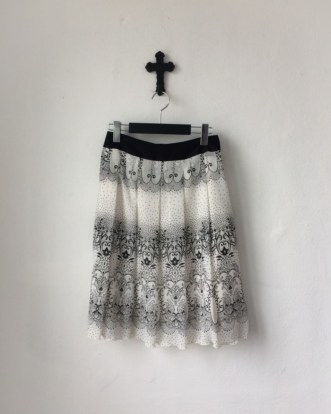 Pattern point pleats midi skirt 상품이미지1