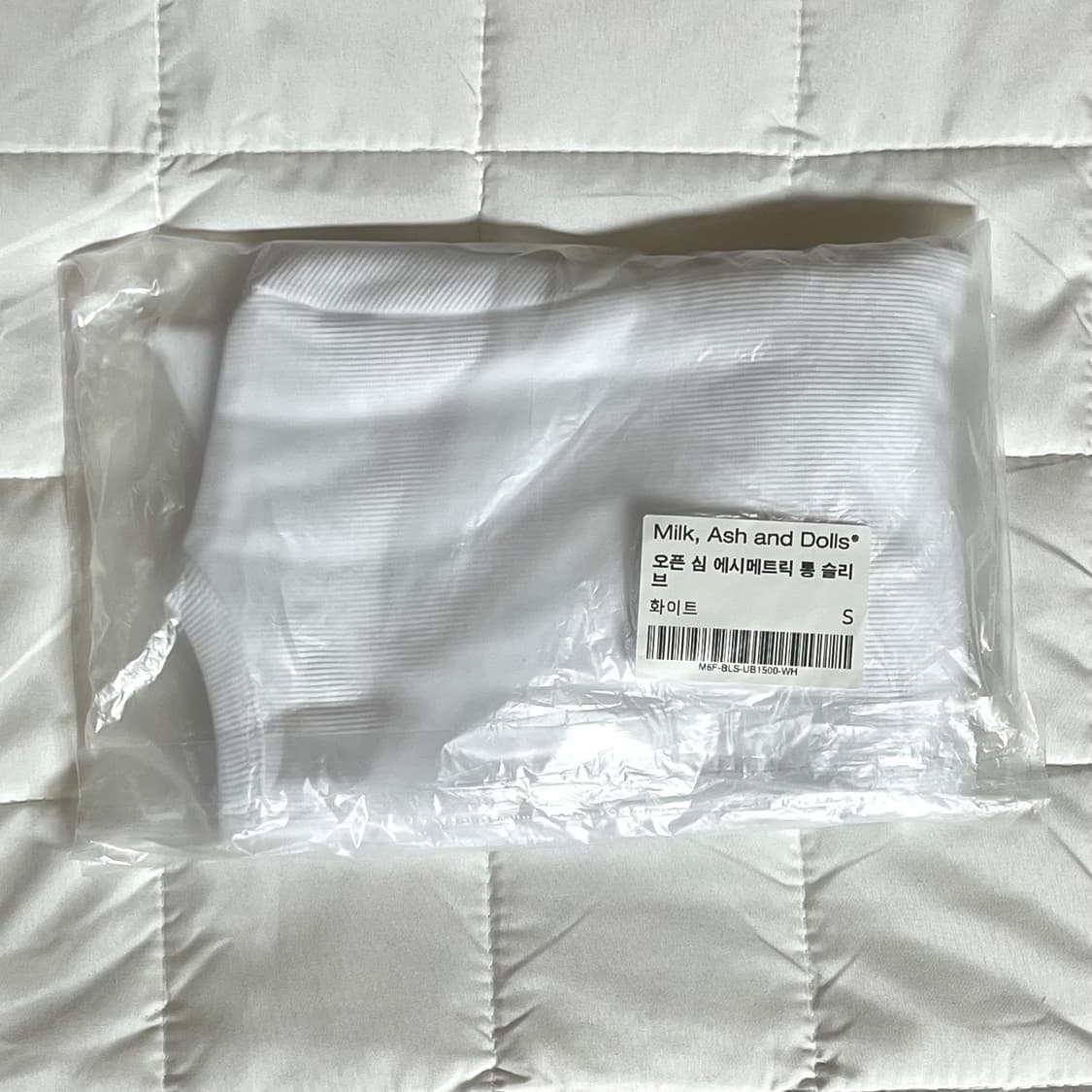 밀크 애쉬 앤드 돌스 오픈 심 에시메트릭 롱 슬리브 화이트 새상품 상품이미지3