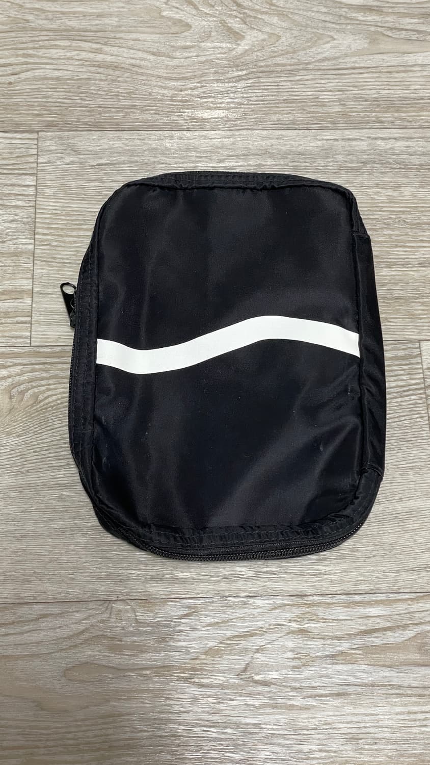 반스 블랙 체커보드 파우치 백 상품이미지2